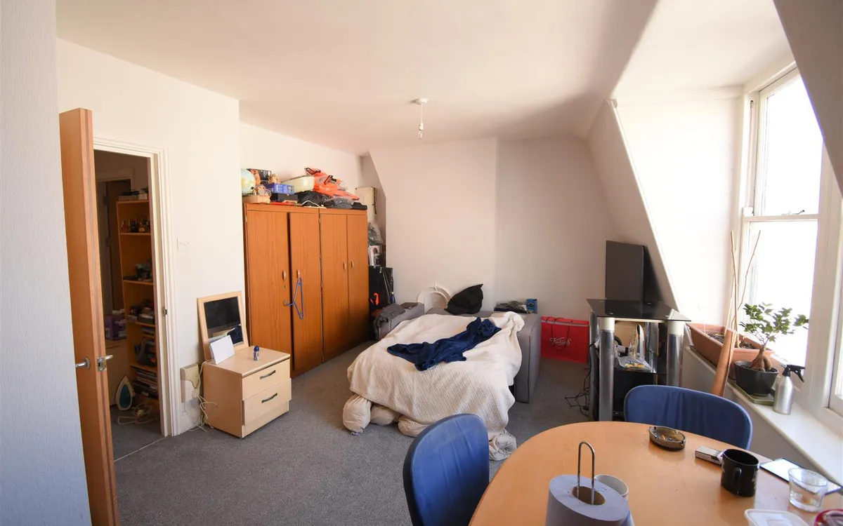 Don street st helier 33736255 dsc 0772