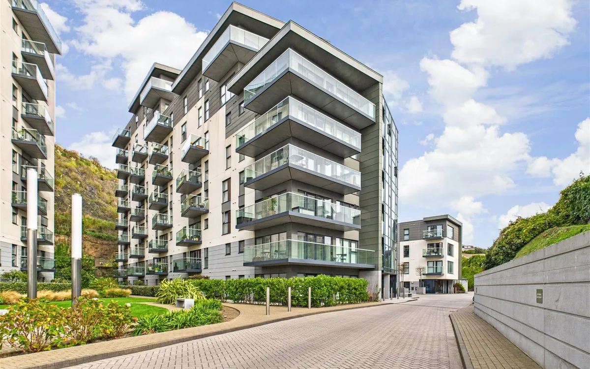 Westmount road 34250952 cam05512 g0 pr0026 still003