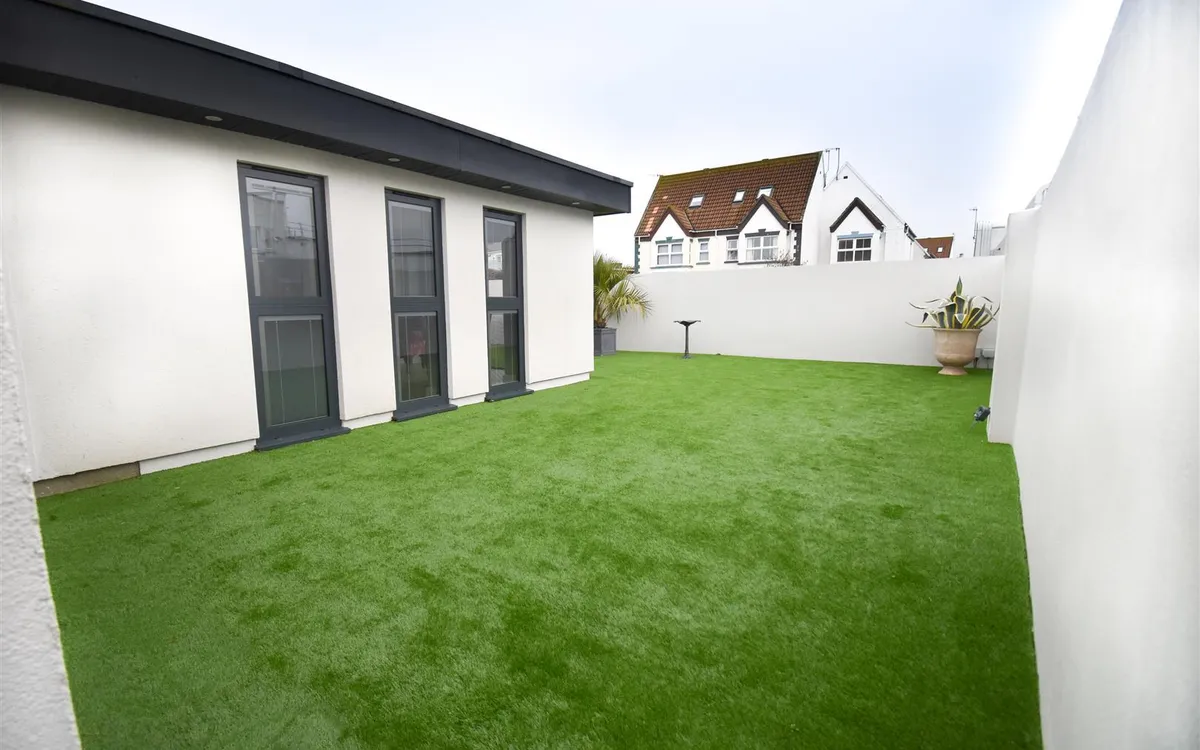 Green road st clement 32924741 dsc 0208