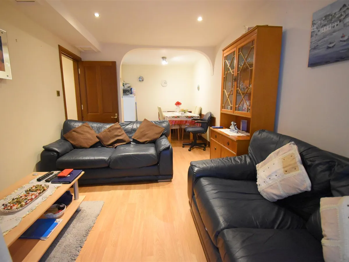 Kensington place st helier 32824148 dsc 0364