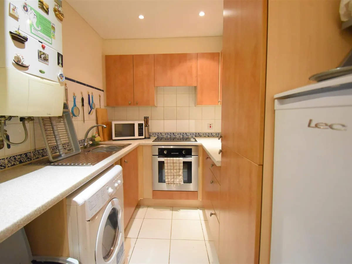 Kensington place st helier 32824148 dsc 0359