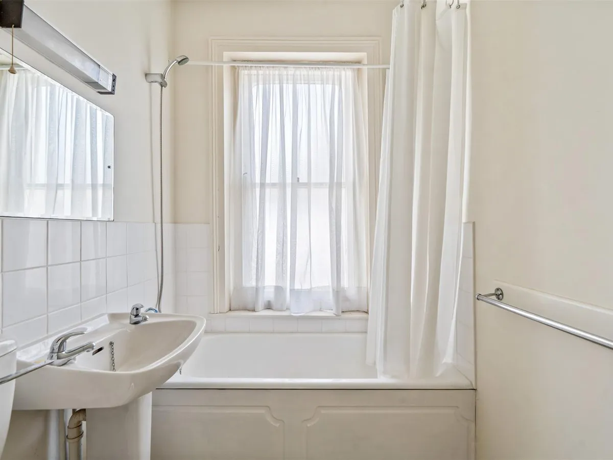 Dauvergne lane st helier 33785472 dsc00572
