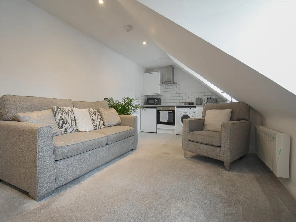 Marett road st helier 33494693 dsc 0777