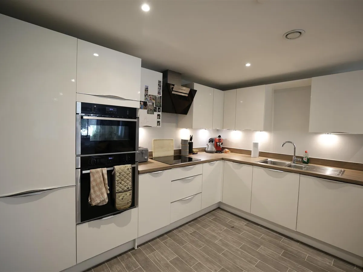 Union street 34018593 8 ei8 a0759