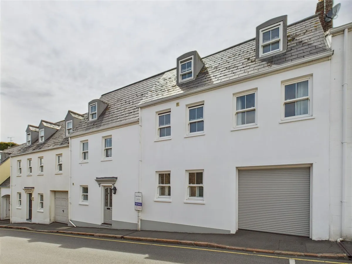 James road st helier 33985056 cam05512 g0 pr0009 still004